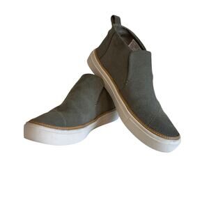 TOMS Gray Suede Platform Slip On Sneakers Women’s Size 6